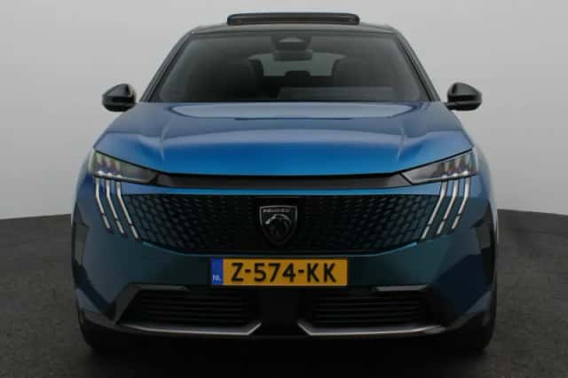 Peugeot e-3008 (2024) thumbnail 5