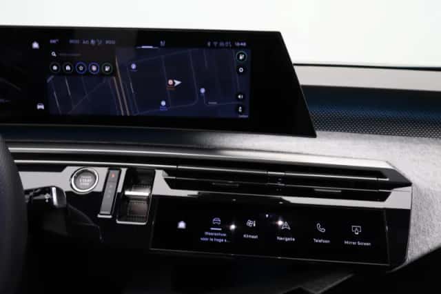 Peugeot e-3008 (2024) thumbnail 7