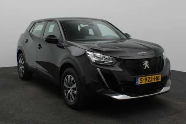 Peugeot e-2008 (2023) thumbnail 9