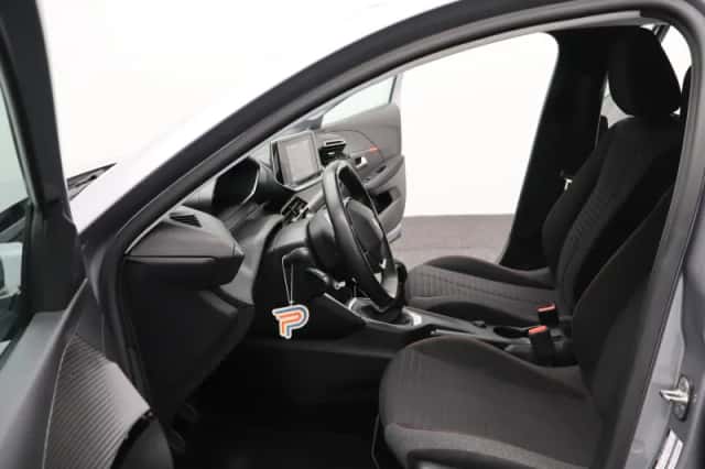 Peugeot 208 (2020) thumbnail 11