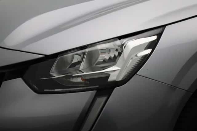 Peugeot 208 (2020) thumbnail 16
