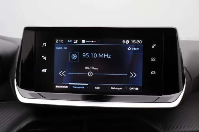 Peugeot 208 (2020) thumbnail 18