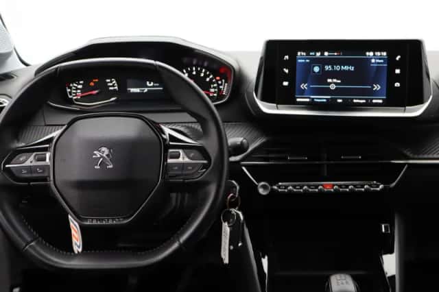 Peugeot 208 (2020) thumbnail 3