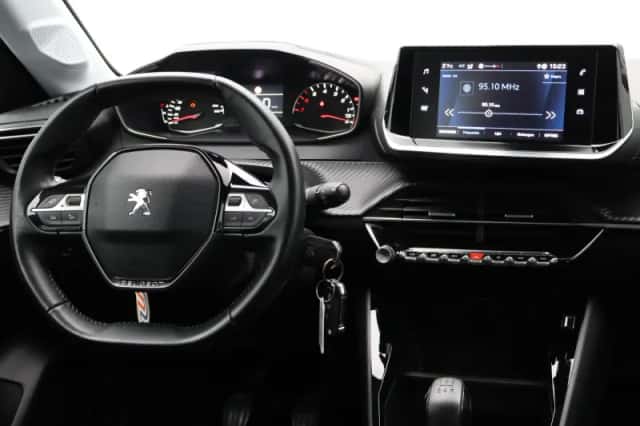 Peugeot 208 (2020) thumbnail 32
