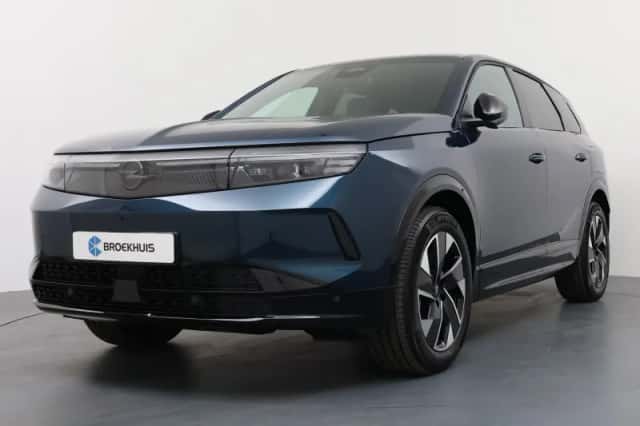 Peugeot e-3008 (2026) thumbnail 1