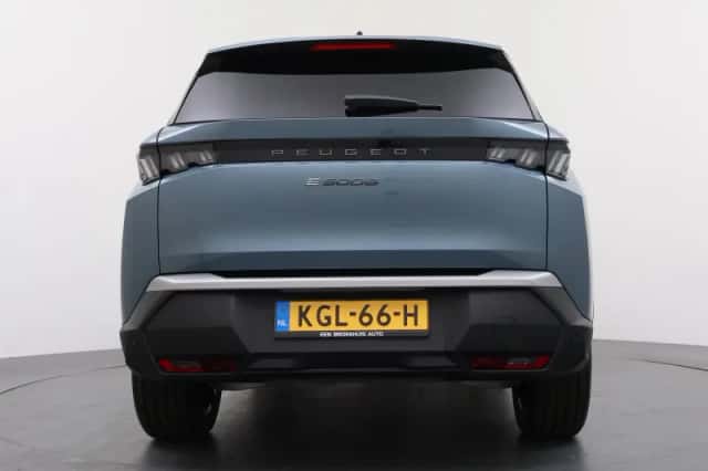 Peugeot E-5008 (2026) thumbnail 6