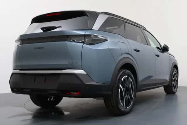 Peugeot 5008 (2026) thumbnail 2