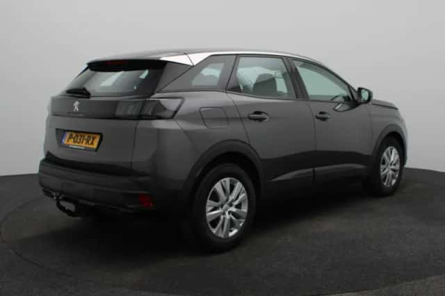 Peugeot 3008 (2022) thumbnail 2