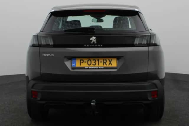 Peugeot 3008 (2022) thumbnail 6