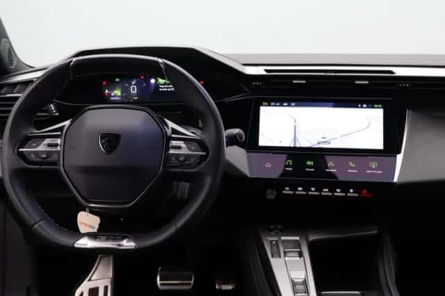 Peugeot 308 (2024) thumbnail 3
