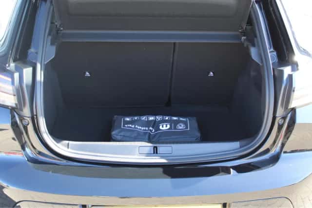 Peugeot 208 (2026) thumbnail 5