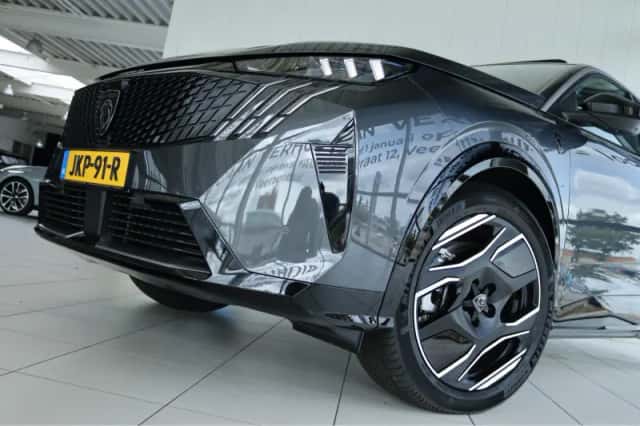 Peugeot e-3008 (2026) thumbnail 5