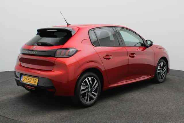 Peugeot 208 (2023) thumbnail 2