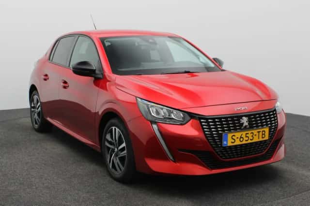Peugeot 208 (2023) thumbnail 5
