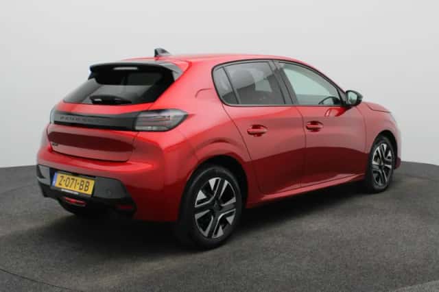 Peugeot 208 (2024) thumbnail 4