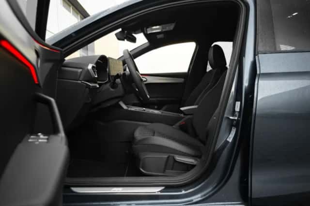 SEAT Leon (2025) thumbnail 15