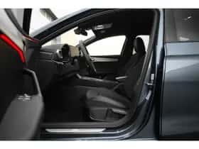 SEAT Leon (2025) thumbnail 15