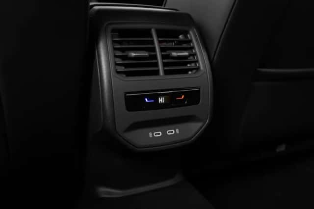SEAT Leon (2025) thumbnail 20