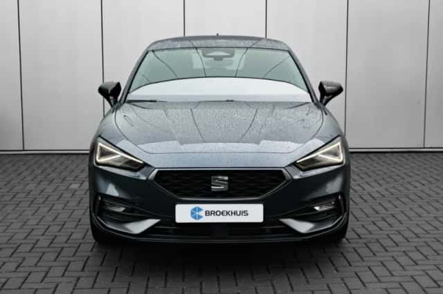 SEAT Leon (2025) thumbnail 3