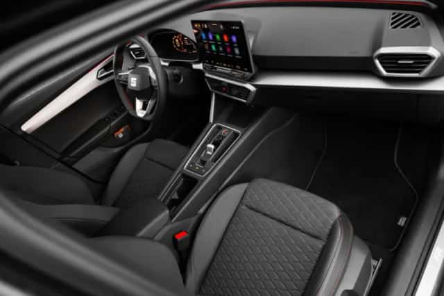 SEAT Leon (2025) thumbnail 9