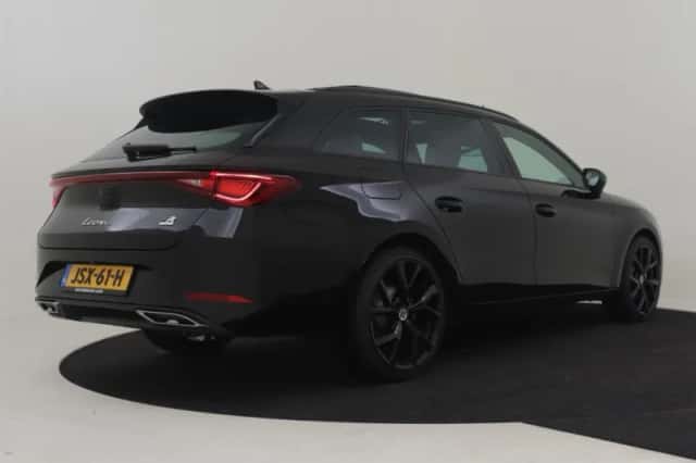 SEAT Leon Sportstourer (2026) thumbnail 2