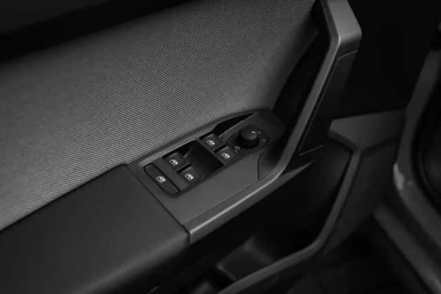 SEAT Arona (2026) thumbnail 16