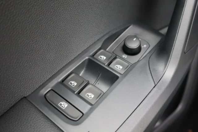 SEAT Arona (2026) thumbnail 13