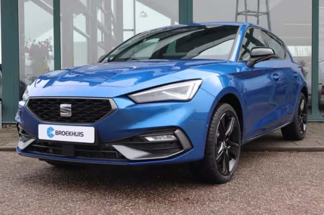 SEAT Leon (2025) thumbnail 1