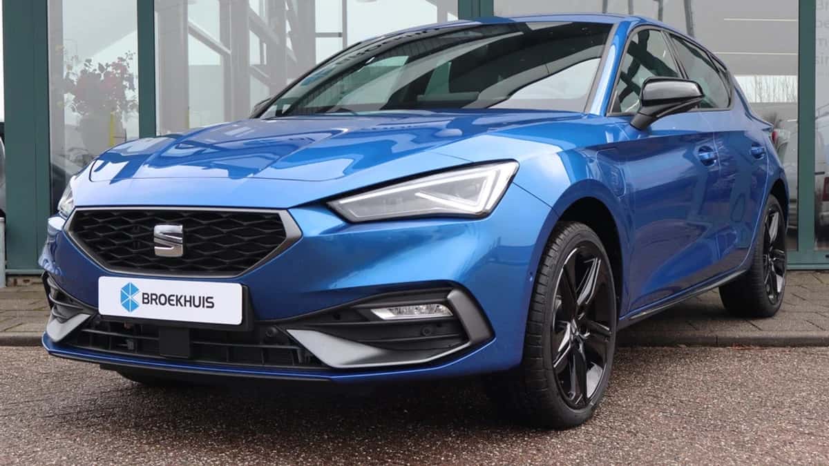 SEAT Leon (2025) — foto 1