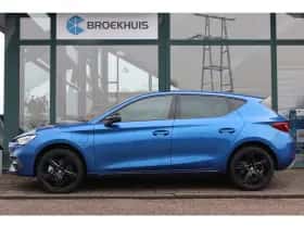SEAT Leon (2025) thumbnail 2