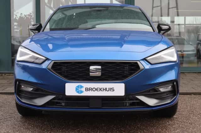 SEAT Leon (2025) thumbnail 11