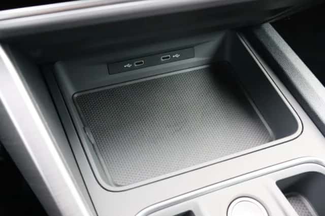 SEAT Leon (2025) thumbnail 23