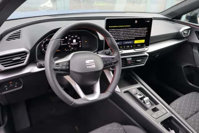 SEAT Leon (2025) thumbnail 4