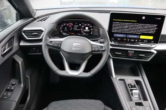 SEAT Leon (2025) thumbnail 5