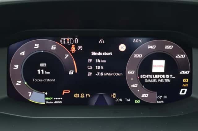 SEAT Leon (2025) thumbnail 7