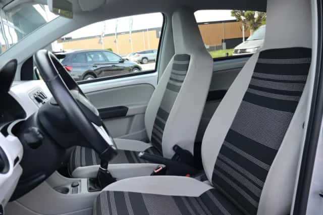SEAT Mii (2013) thumbnail 12