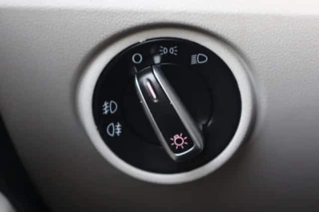 SEAT Mii (2013) thumbnail 13