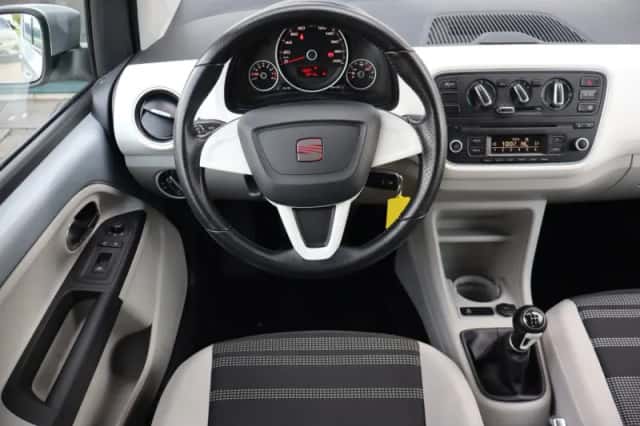 SEAT Mii (2013) thumbnail 5