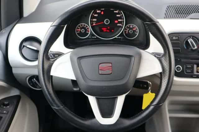 SEAT Mii (2013) thumbnail 6