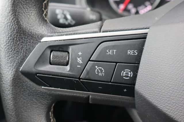SEAT Arona (2023) thumbnail 15