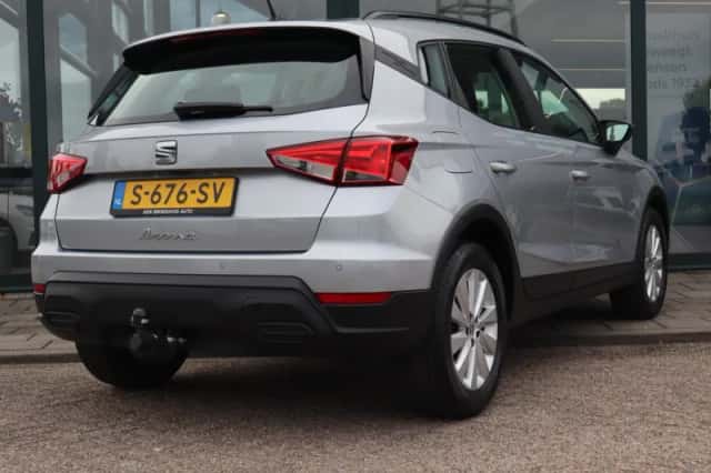 SEAT Arona (2023) thumbnail 8
