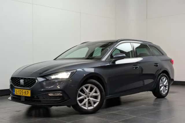 SEAT Leon Sportstourer (2021) thumbnail 1