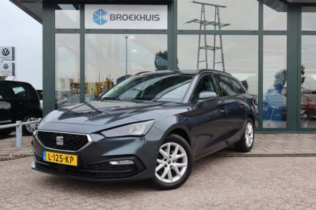 SEAT Leon Sportstourer (2021) thumbnail 1