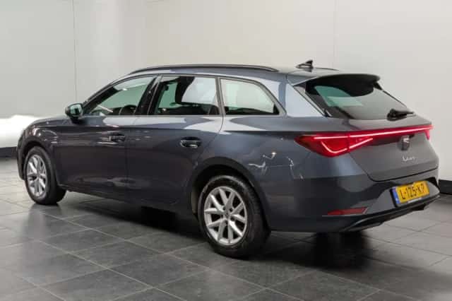 SEAT Leon Sportstourer (2021) thumbnail 2