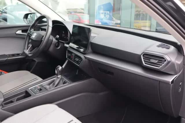 SEAT Leon Sportstourer (2021) thumbnail 4