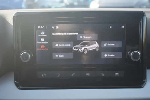 SEAT Arona (2022) thumbnail 12
