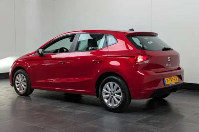 SEAT Ibiza (2022) thumbnail 2