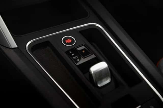 SEAT Leon (2025) thumbnail 17