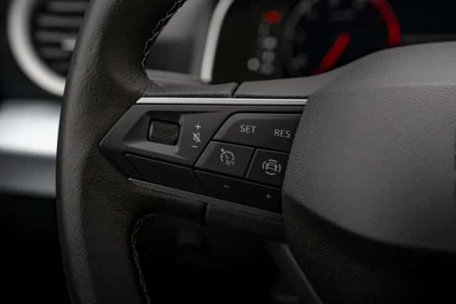 SEAT Arona (2026) thumbnail 16