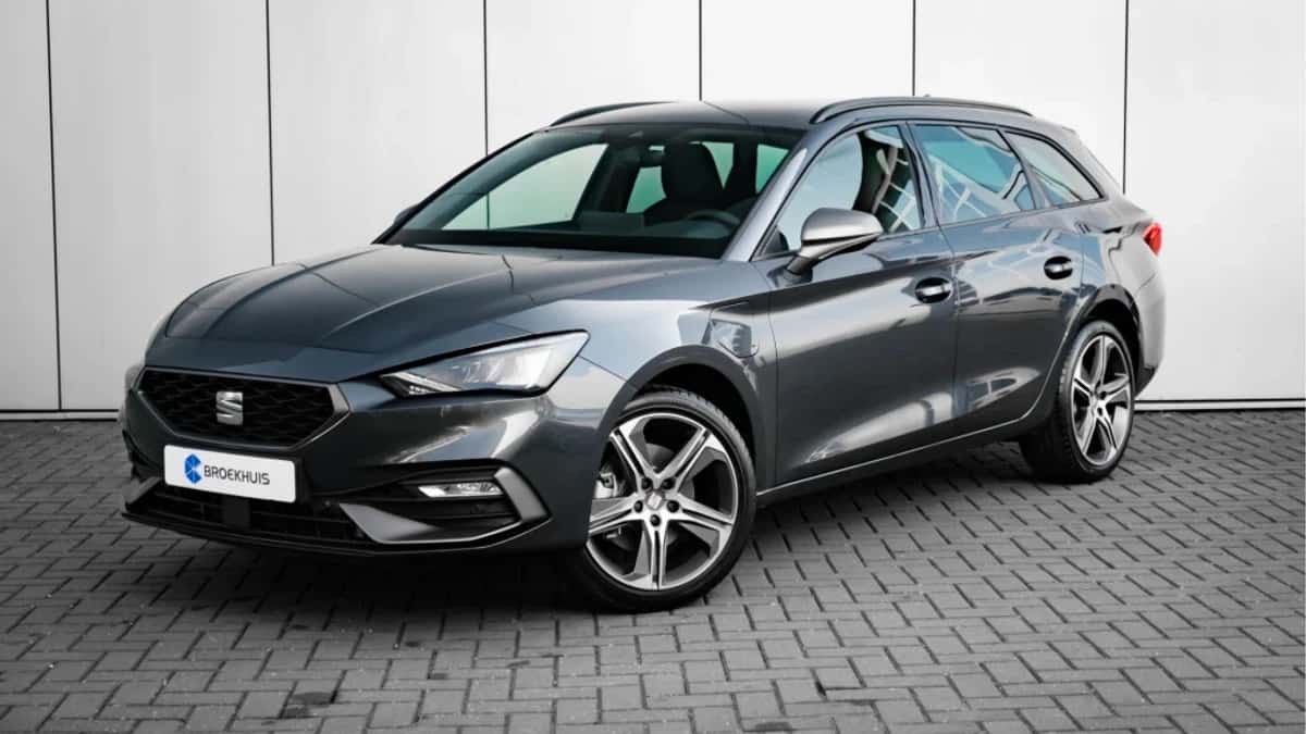 SEAT Leon Sportstourer (2025) — foto 1